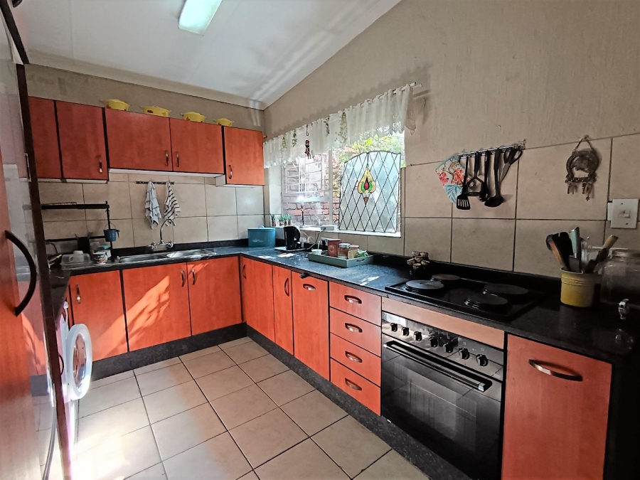 2 Bedroom Property for Sale in Meerhof North West